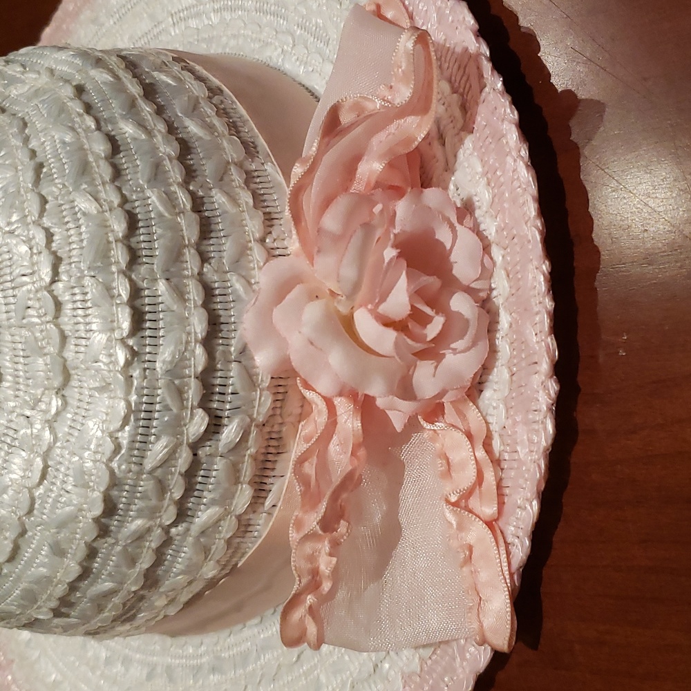 Girls hat NWOT White Pink - Picture 2 of 6